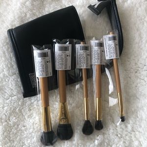 Brush bag with 5 brushes